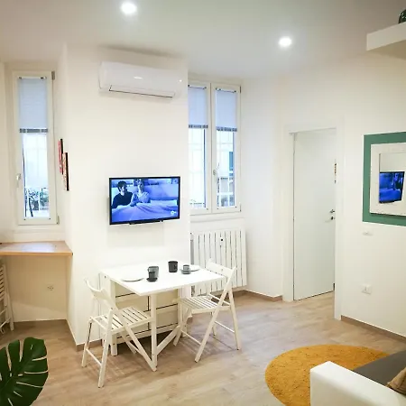 La Casa Degli Eroi Rome